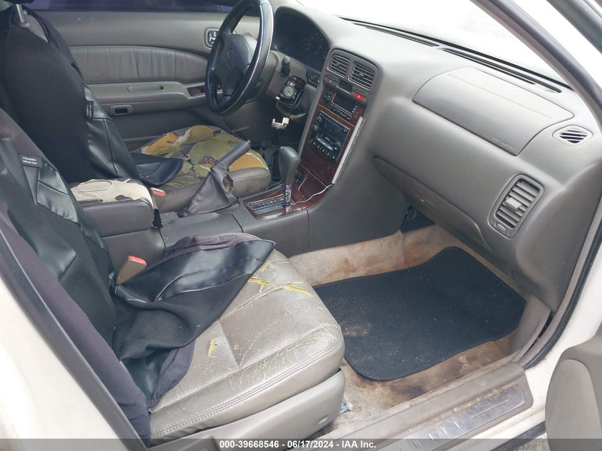 1999 Infiniti I30 Limited/Standard/Touring VIN: JNKCA21A9XT776289 Lot: 39668546