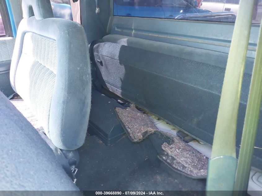 1994 Chevrolet Gmt-400 C1500 VIN: 2GCEC19Z0R1197841 Lot: 39668890