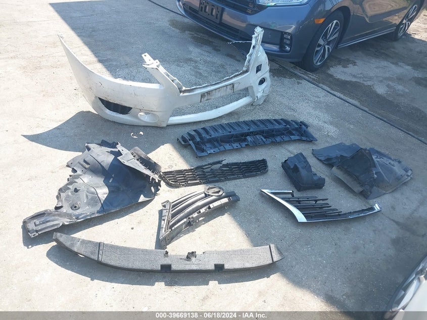 2014 Nissan Sentra Sr VIN: 3N1AB7AP5EL646358 Lot: 39669138