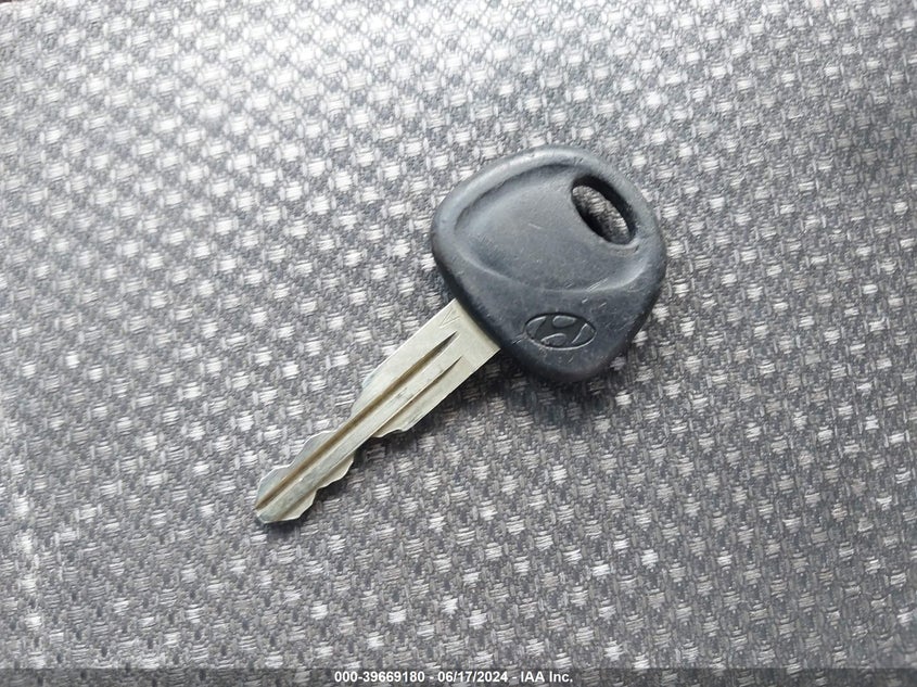 2011 Hyundai Accent Gls VIN: KMHCN4AC1BU619518 Lot: 39669180