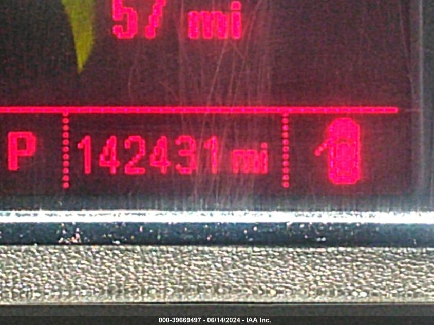 2017 GMC Terrain Slt VIN: 2GKFLUE3XH6335799 Lot: 39669497