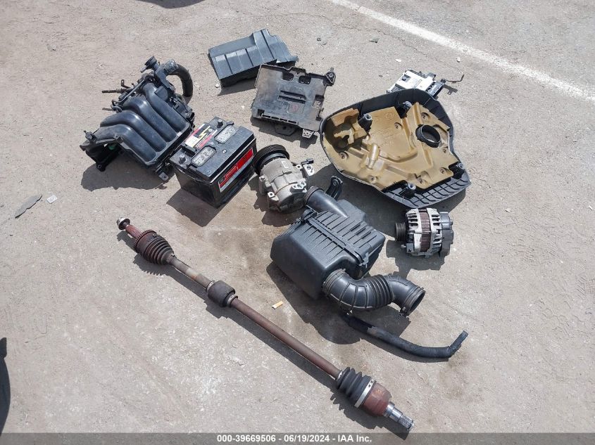 2013 Hyundai Veloster Base W/Black VIN: KMHTC6AD6DU095828 Lot: 39669506