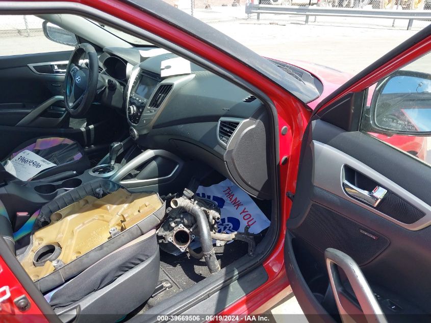 2013 Hyundai Veloster Base W/Black VIN: KMHTC6AD6DU095828 Lot: 39669506