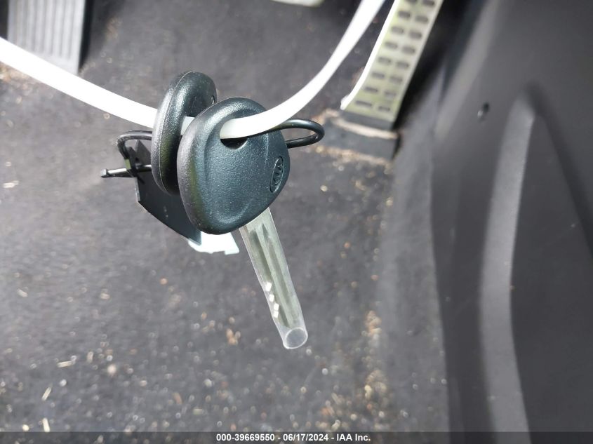 2018 Kia Forte Lx VIN: 3KPFL4A76JE213192 Lot: 39669550