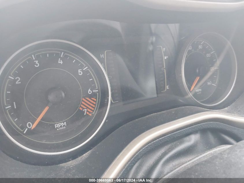 2015 Jeep Cherokee Latitude Altitude VIN: 1C4PJLCB3FW723180 Lot: 39669563