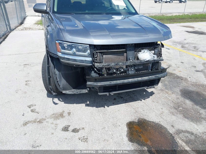 2019 VOLKSWAGEN ATLAS VIN: 1V2DR2CA5KC589005