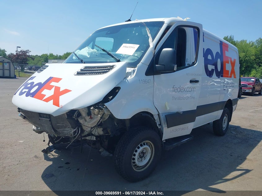 2022 Mercedes-Benz Sprinter 2500 Standard Roof V6 VIN: W1Y4EBVY3NT088282 Lot: 39669591