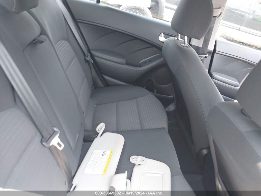 2018 Kia Forte Lx VIN: 3KPFL4A71JE245502 Lot: 39669802