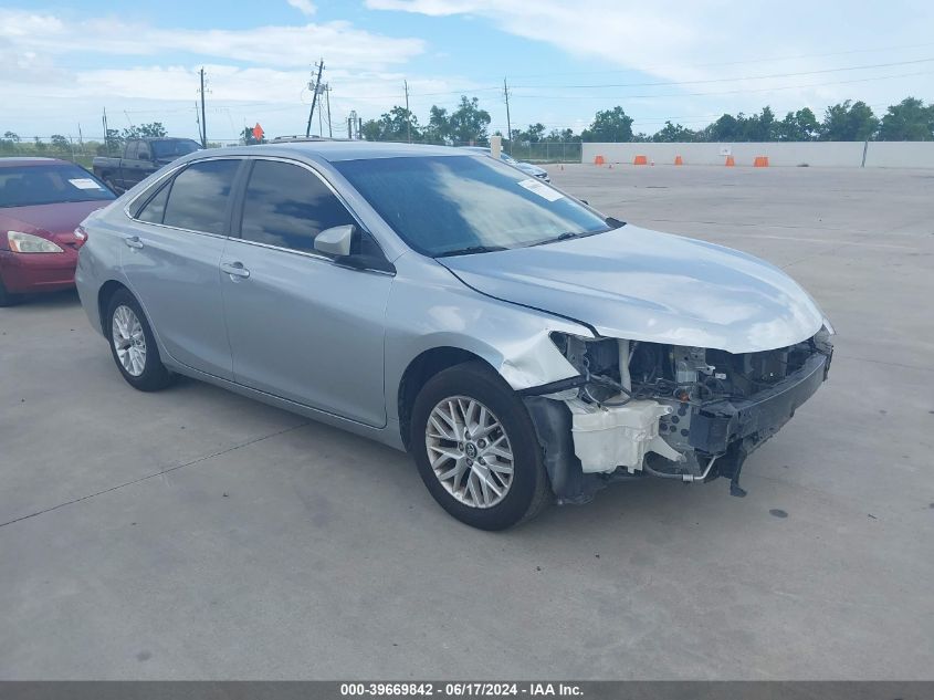 4T1BF1FK4HU395046 2017 TOYOTA CAMRY - Image 1