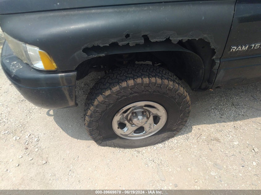2001 Dodge Ram 1500 VIN: 3B7HF13Z21G703811 Lot: 39669878