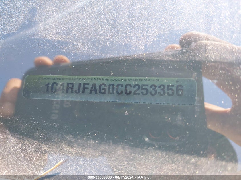 2012 Jeep Grand Cherokee Laredo VIN: 1C4RJFAG0CC253356 Lot: 39669900