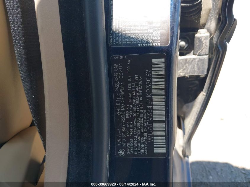 2004 BMW 325I VIN: WBAEV33454KR32032 Lot: 39669928