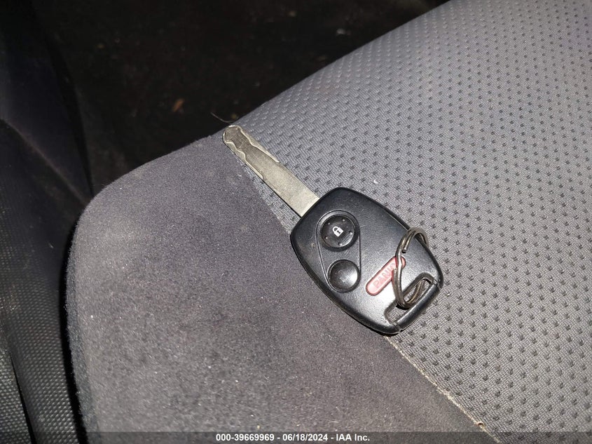 2008 Honda Fit Sport VIN: JHMGD38698S067322 Lot: 39669969