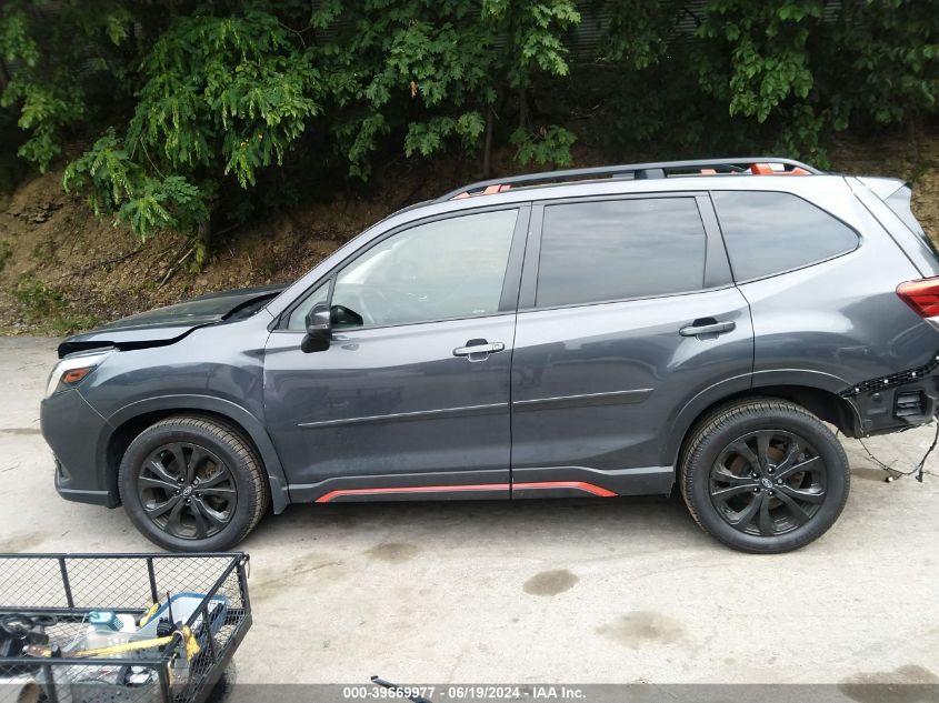 2022 Subaru Forester Sport VIN: JF2SKAJC8NH424604 Lot: 39669977