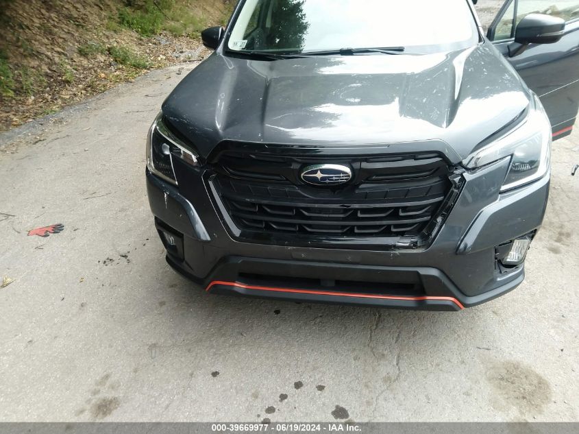 2022 Subaru Forester Sport VIN: JF2SKAJC8NH424604 Lot: 39669977