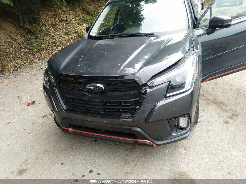 2022 Subaru Forester Sport VIN: JF2SKAJC8NH424604 Lot: 39669977