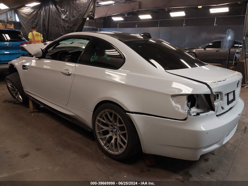2011 BMW M3 VIN: WBSKG9C5XBE368698 Lot: 39669998