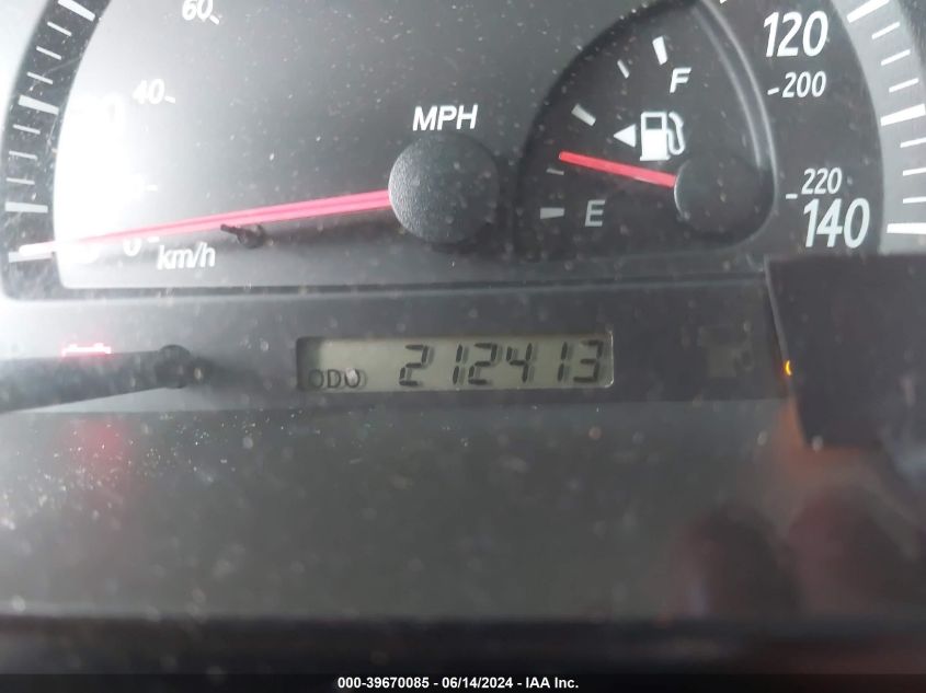 2003 Toyota Camry Le VIN: 4T1BE32KX3U700580 Lot: 39670085