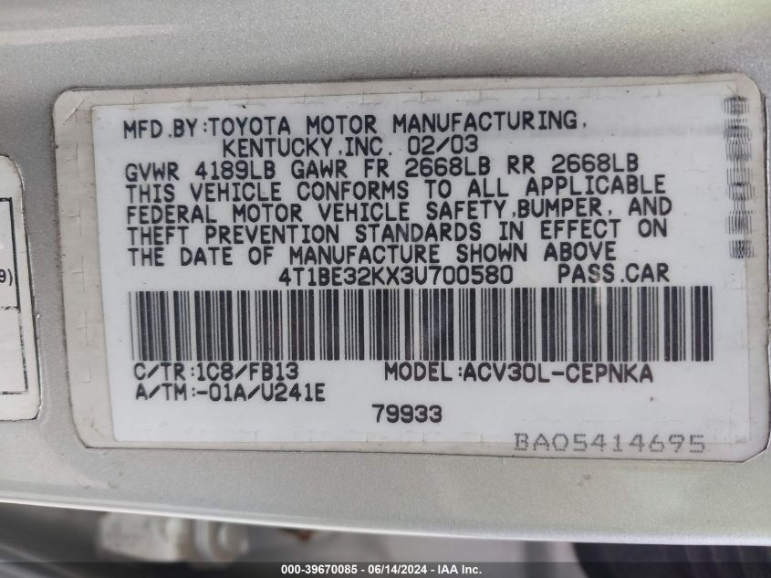 2003 Toyota Camry Le VIN: 4T1BE32KX3U700580 Lot: 39670085