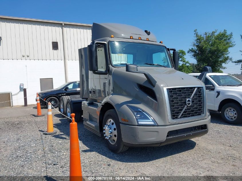 2025 Volvo Vnr VIN: 4V4WC9EHXSN668967 Lot: 39670118