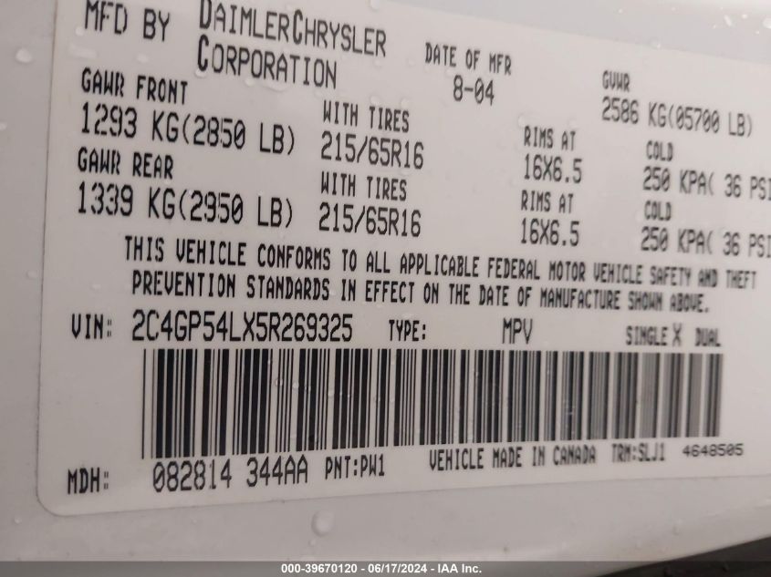 2005 Chrysler Town & Country Touring VIN: 2C4GP54LX5R269325 Lot: 39670120