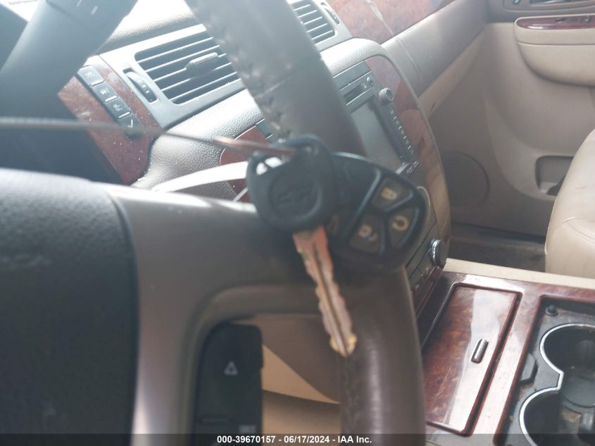 2013 Chevrolet Tahoe Ltz VIN: 1GNSCCE02DR109305 Lot: 39670157