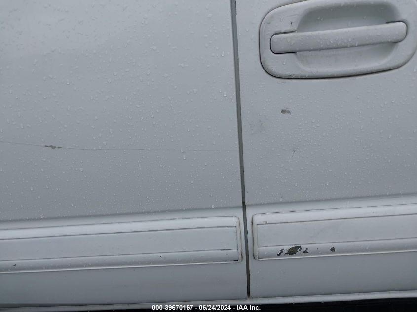 2005 Chevrolet Tahoe Lt VIN: 1GNEC13T55R138510 Lot: 39670167