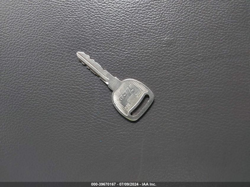 2005 Chevrolet Tahoe Lt VIN: 1GNEC13T55R138510 Lot: 39670167