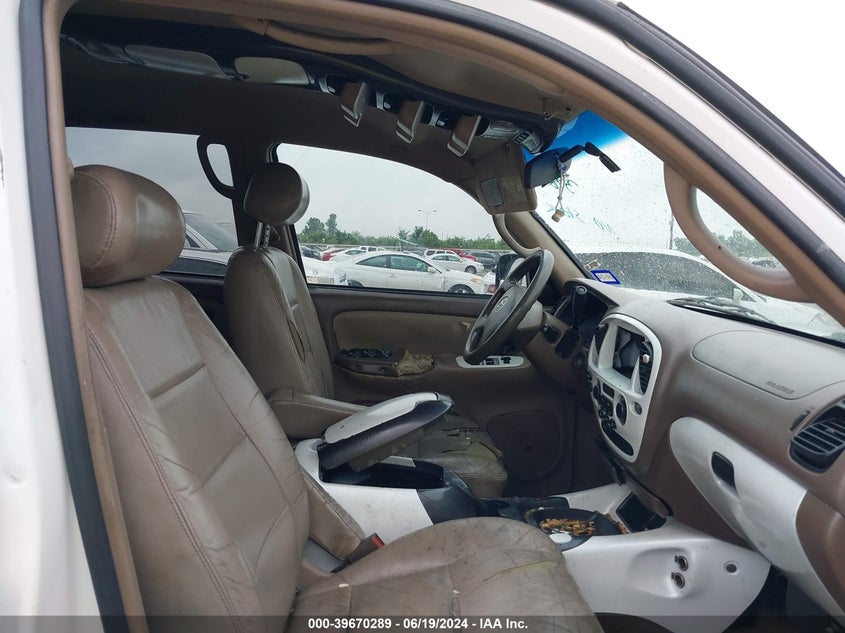 2004 Toyota Sequoia Sr5 V8 VIN: 5TDZT34A74S217406 Lot: 39670289