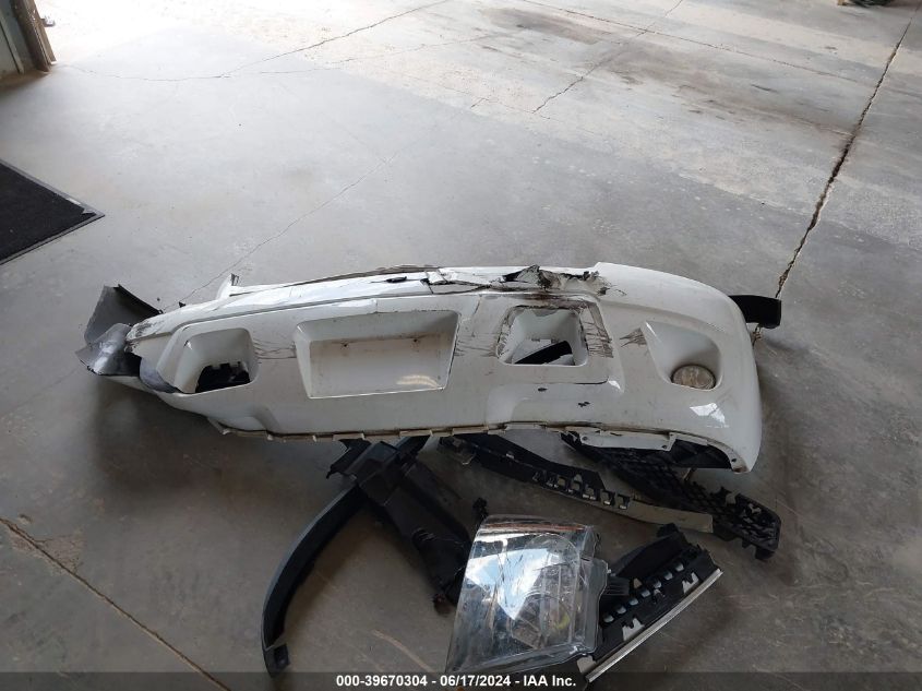 2011 Chevrolet Tahoe Lt VIN: 1GNSKBE09BR102586 Lot: 39670304