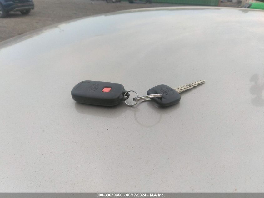 2005 Toyota Camry Le VIN: 4T1BE30KX5U596260 Lot: 39670350