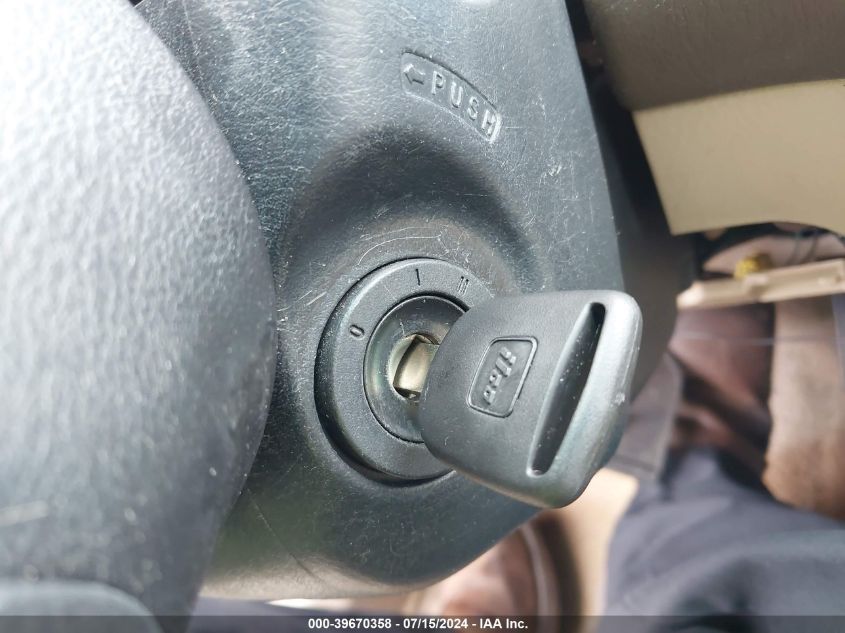 2004 Honda Civic Lx VIN: 2HGES16584H563034 Lot: 39670358