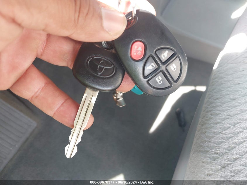 2012 Toyota Sienna Le V6 8 Passenger VIN: 5TDKK3DC4CS229212 Lot: 39670377