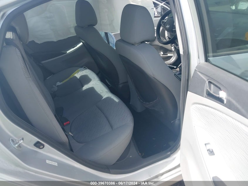 2012 Hyundai Accent Gls VIN: KMHCU4AE1CU054841 Lot: 39670386