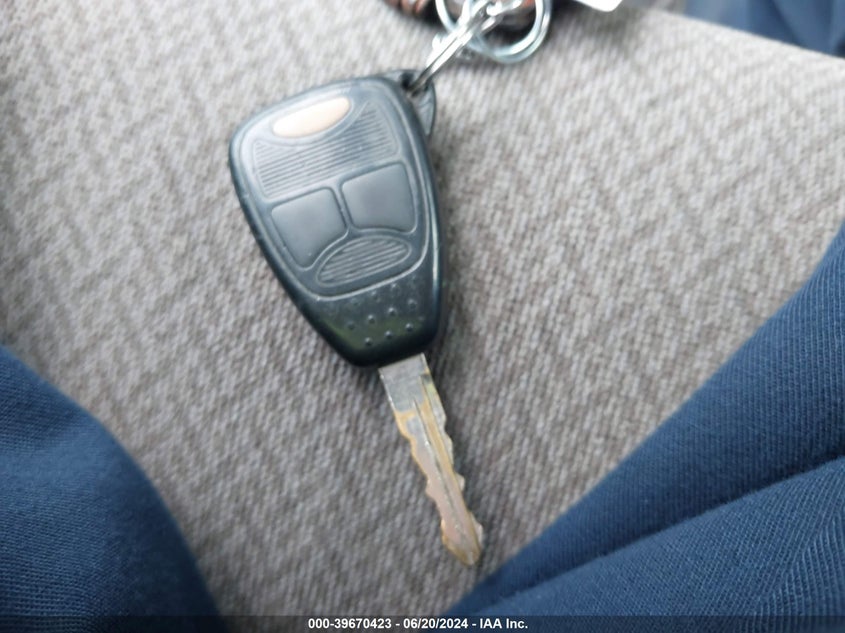 2007 Chrysler Town & Country VIN: 1A8GJ45R37B186098 Lot: 39670423