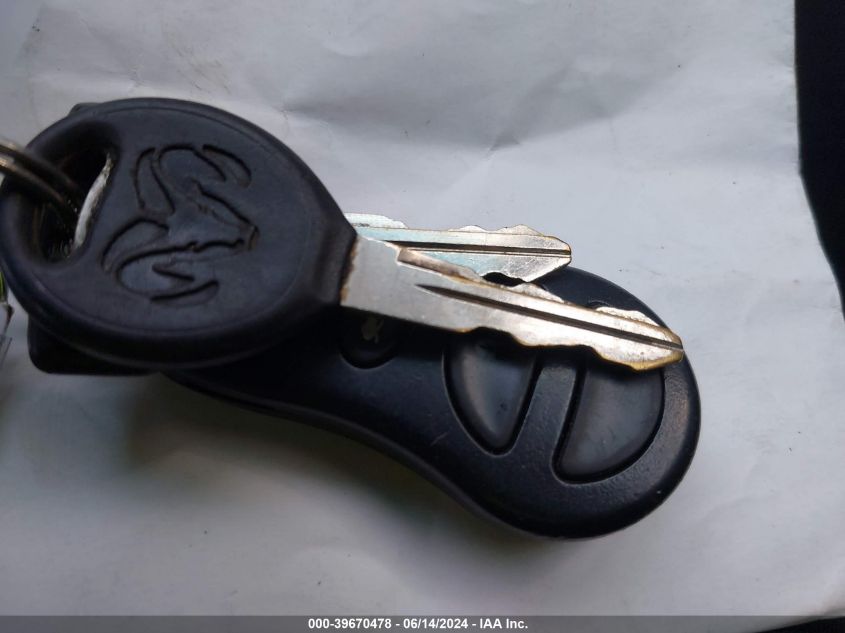 2001 Dodge Intrepid R/T VIN: 2B3AD76V21H515858 Lot: 39670478