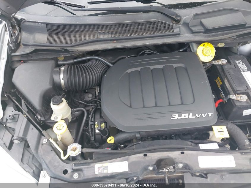 2015 Chrysler Town & Country Touring VIN: 2C4RC1BG9FR638003 Lot: 39670491