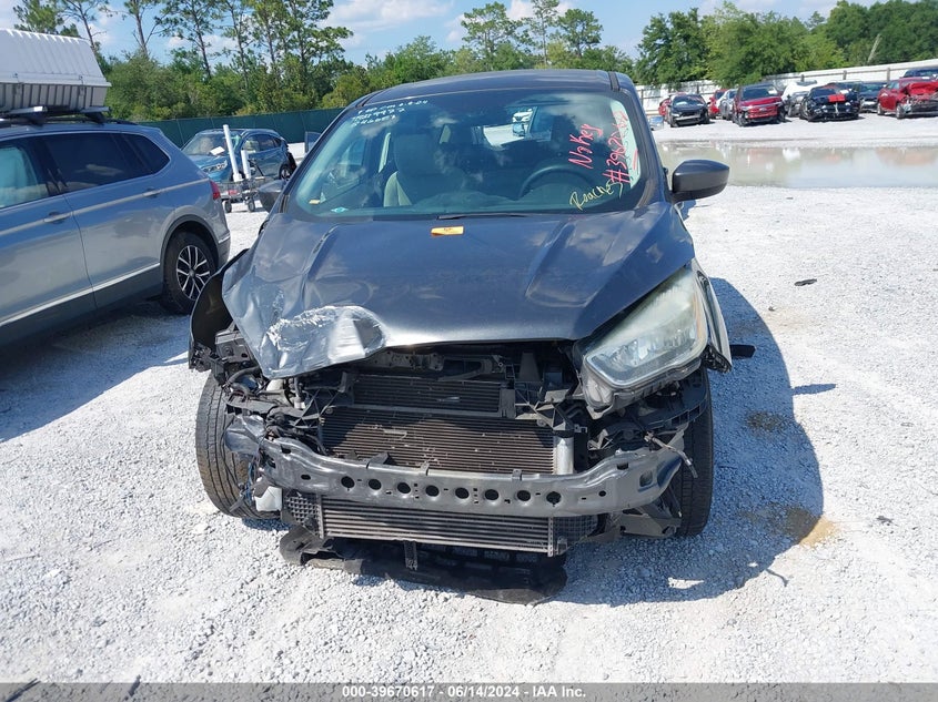 VIN 1FMCU0G93HUB46687 2017 FORD ESCAPE SE