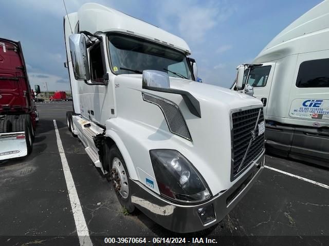 2018 Volvo Vnl VIN: 4V4NC9EH0JN979754 Lot: 39670664