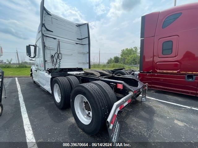 2018 Volvo Vnl VIN: 4V4NC9EH0JN979754 Lot: 39670664