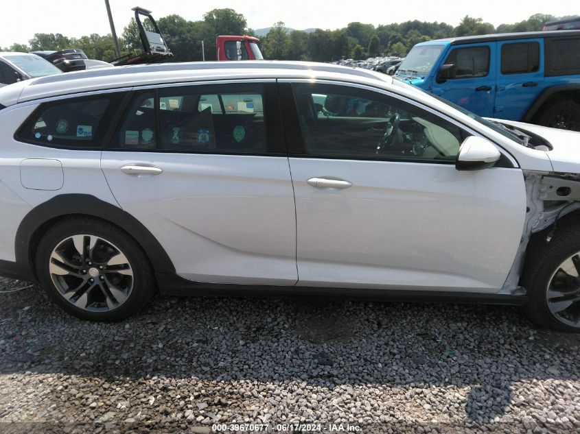 2018 Buick Regal Tourx Essence VIN: W04GV8SX4J1102609 Lot: 39670677