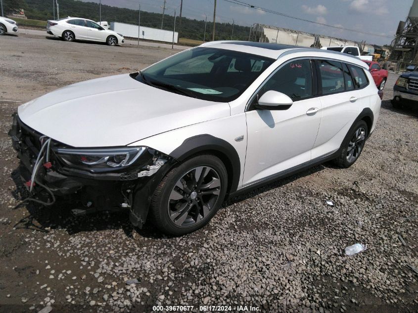 2018 Buick Regal Tourx Essence VIN: W04GV8SX4J1102609 Lot: 39670677