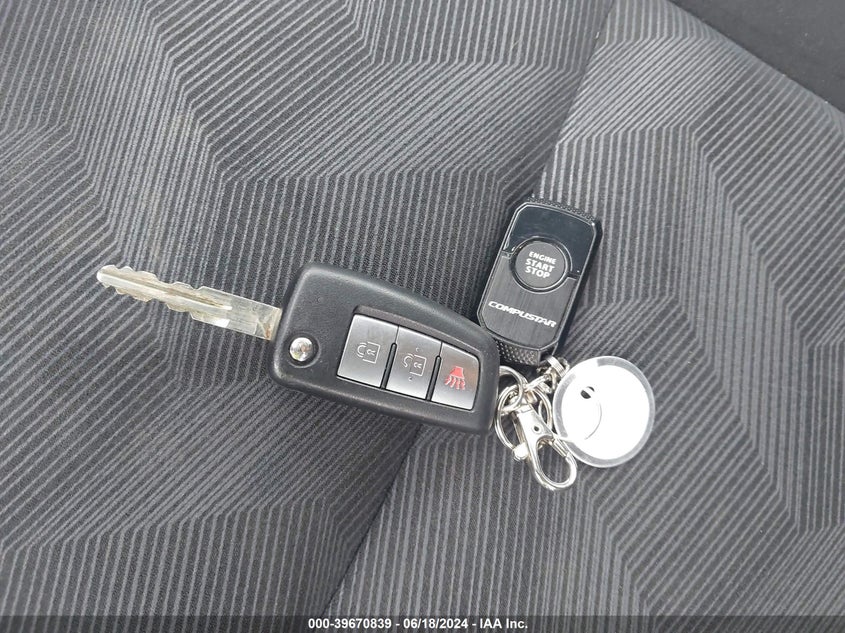 2015 Nissan Rogue S VIN: KNMAT2MV4FP502667 Lot: 39670839