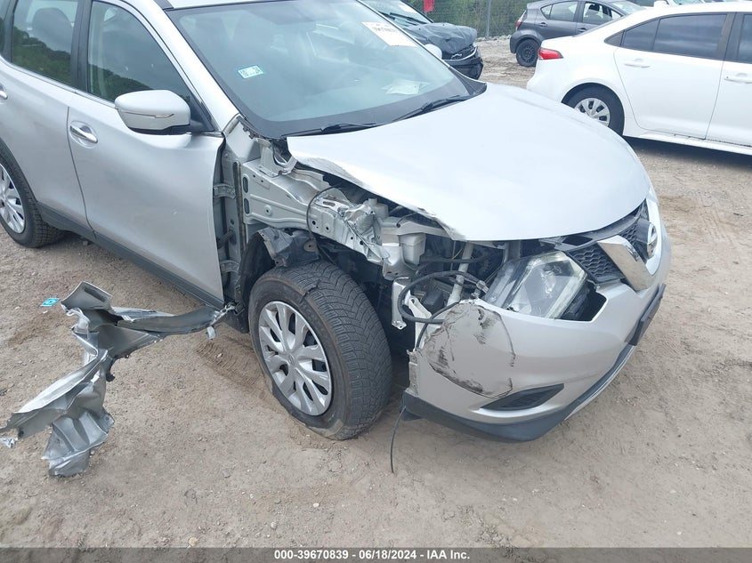 2015 Nissan Rogue S VIN: KNMAT2MV4FP502667 Lot: 39670839