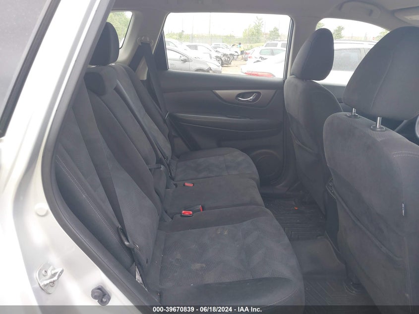 2015 Nissan Rogue S VIN: KNMAT2MV4FP502667 Lot: 39670839