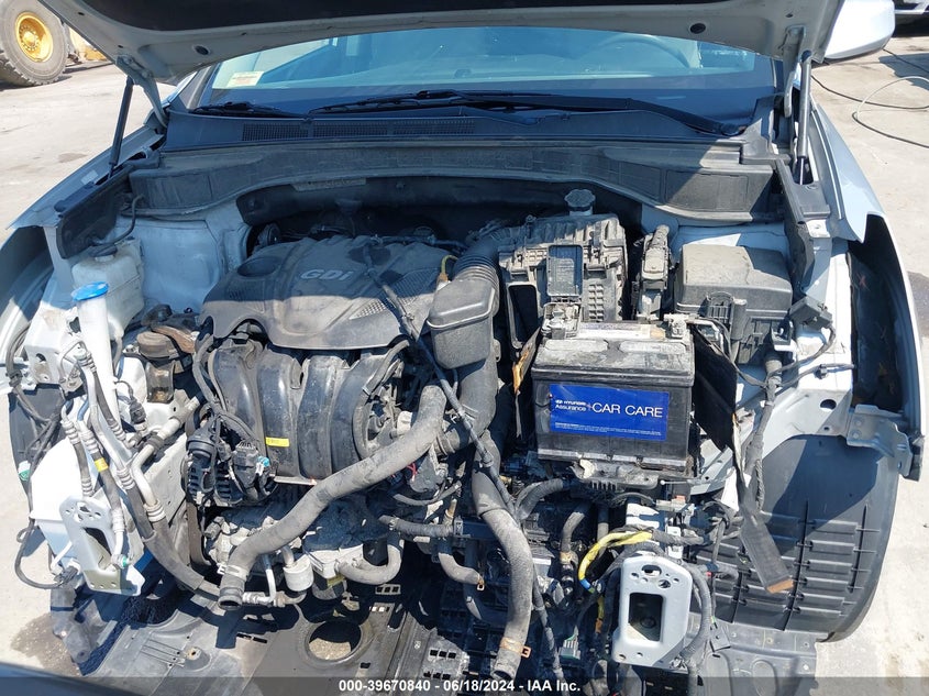 2016 Hyundai Santa Fe Sport 2.4L VIN: 5XYZTDLBXGG323446 Lot: 39670840