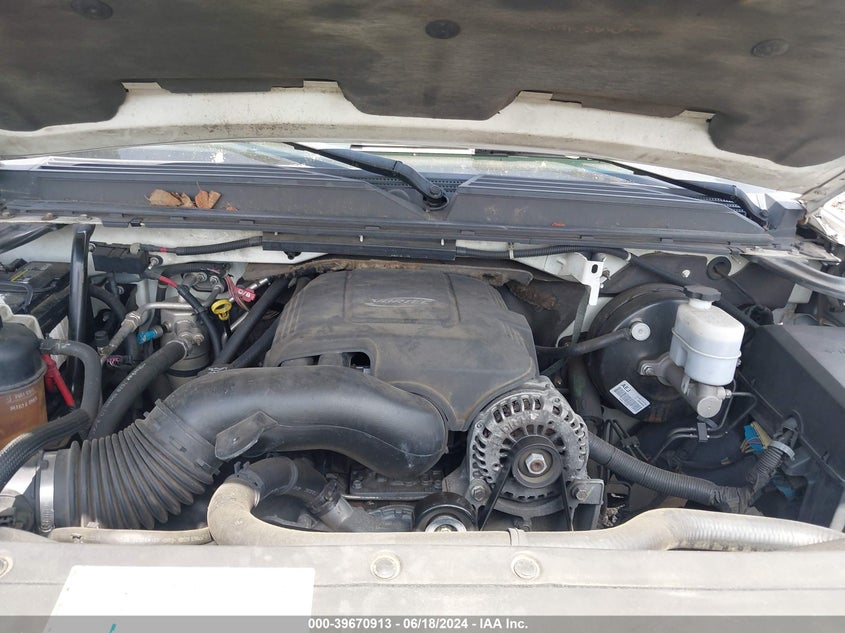 2007 Chevrolet Tahoe Ls VIN: 1GNFC13J27J125816 Lot: 39670913