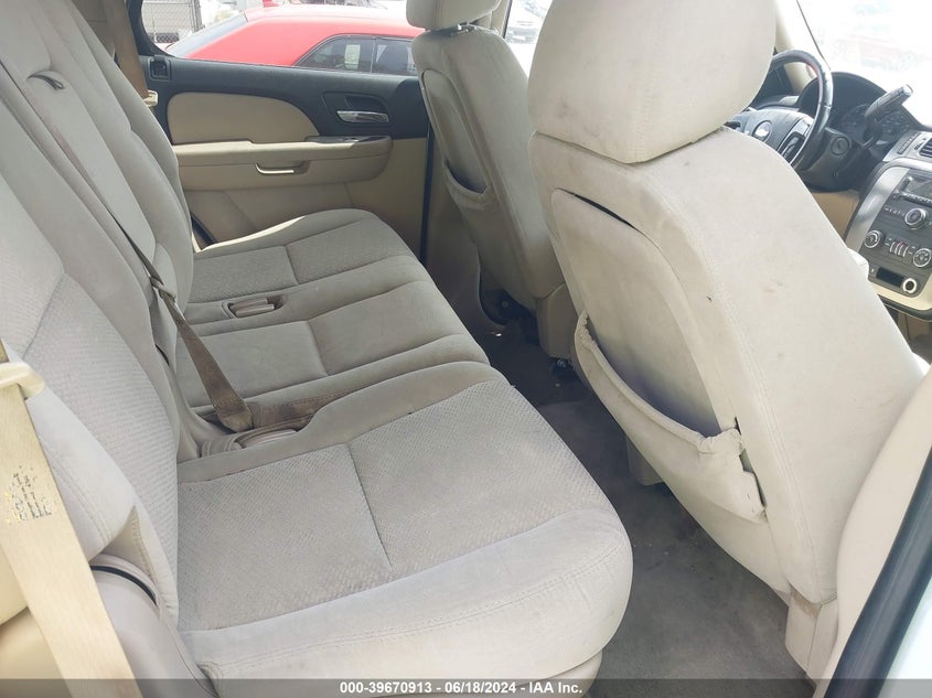 2007 Chevrolet Tahoe Ls VIN: 1GNFC13J27J125816 Lot: 39670913