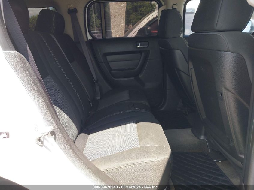 2006 Hummer H3 Suv VIN: 5GTDN136368108558 Lot: 39670940