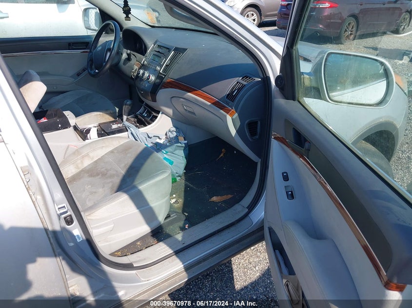 2012 Hyundai Veracruz Gls VIN: KM8NUDCC7CU185891 Lot: 39670978